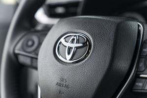 Toyota Venza Hybrid XLE 2020 года 